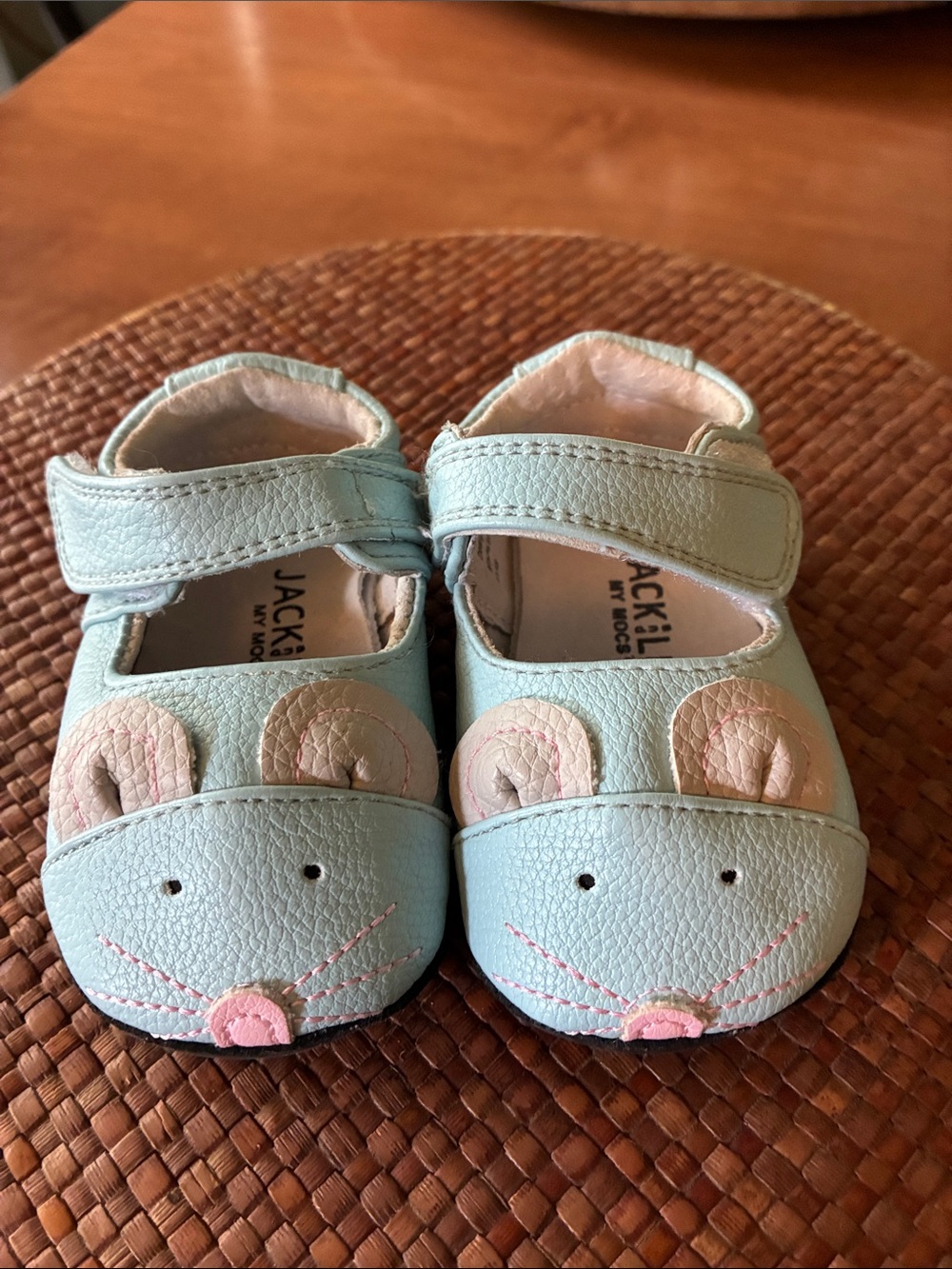 Jack & Lily light blue mouse-themed leather baby shoes